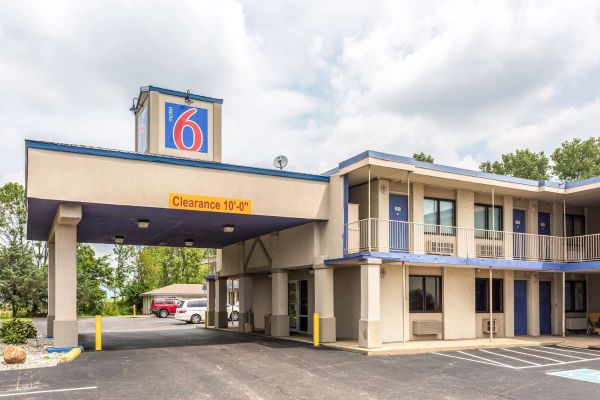 MOTEL 6 EVANSVILLE (Indiana)
